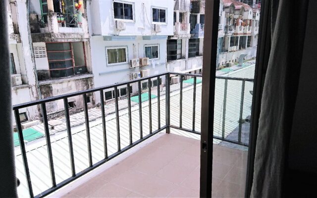 Happy Guesthouse