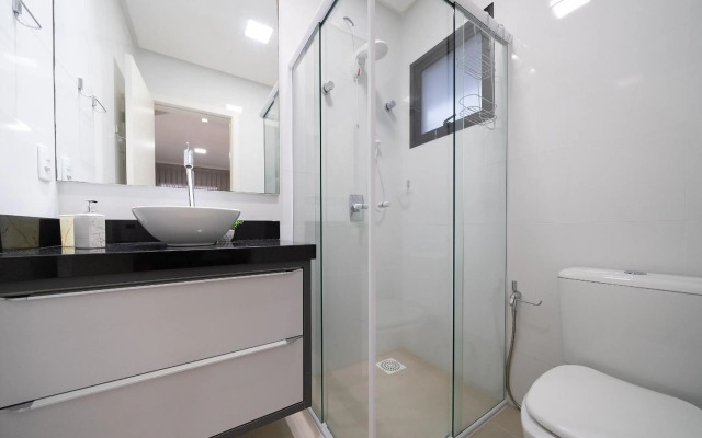 156 - Lindo apartamento a 50mts do mar em Canto Grande