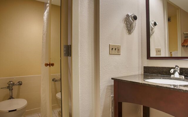 Old Colony Inn Alexandria