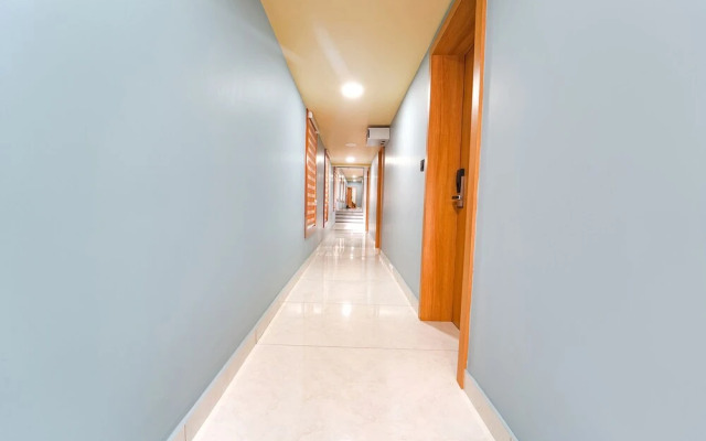 Fabhotel Q One Plaza