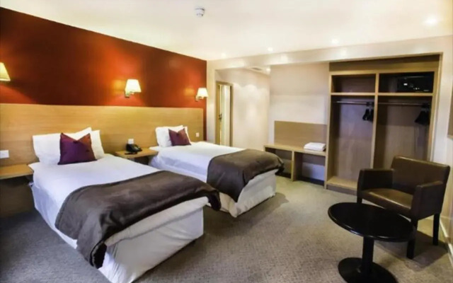 Luton Hotel