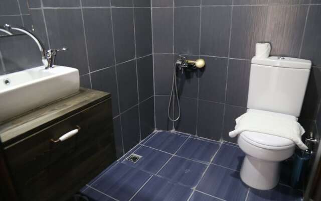 Derin Luxury Hotel