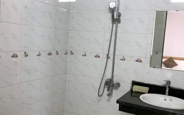 Huong Rung Hotel