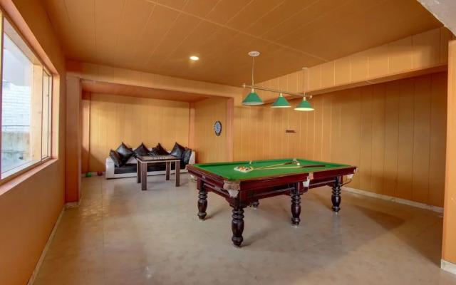 OYO 10786 Hotel Hill County