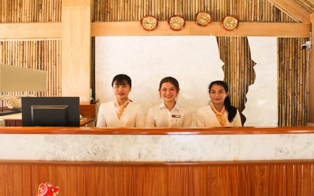 Eagles Beach Resort