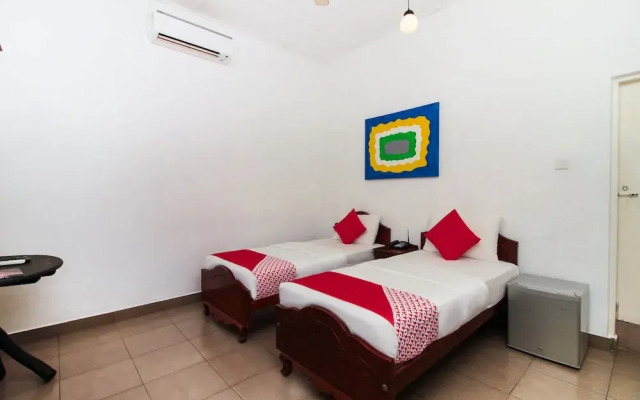 OYO 228 Sea View Apartment