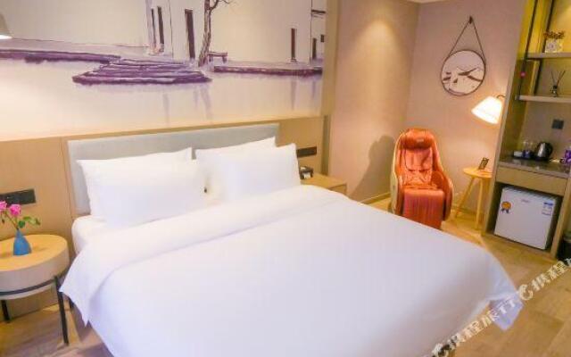 Qiwu Hotel