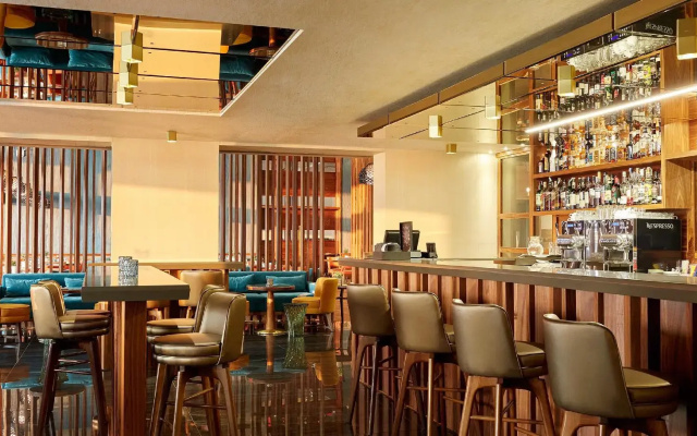 Maestral Resort & Casino