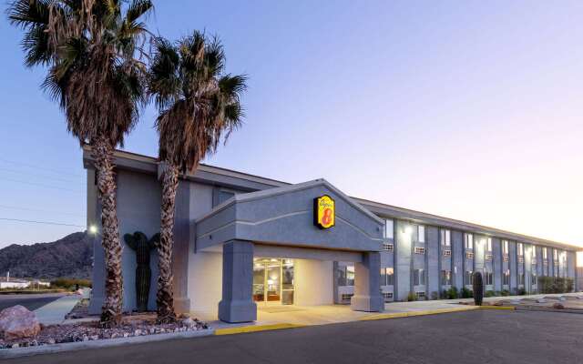 Super 8 by Wyndham Quartzsite AZ