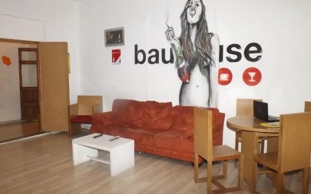 Bauhouse Hostel