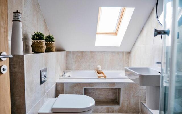 Tolcarne Stay - Luxury Newquay Apartment