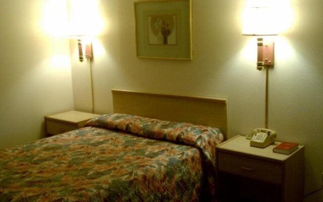 Good Nite Inn