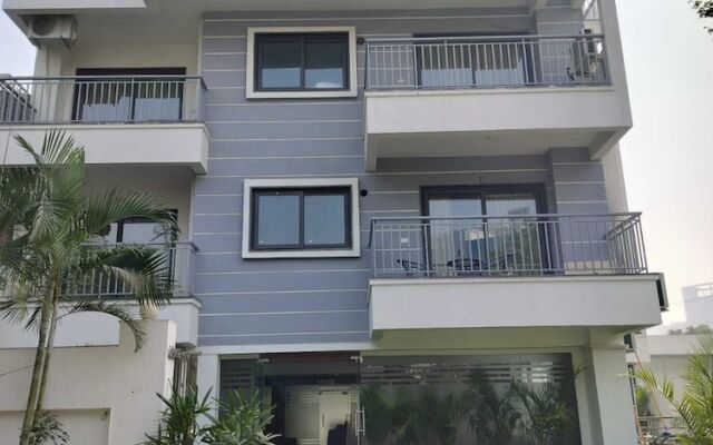 The Hoften Elite 32 Avenue, Sector 15, Gurugram