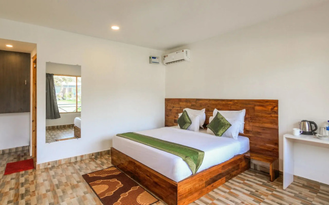 Treebo Lands End Beach Resort Morjim
