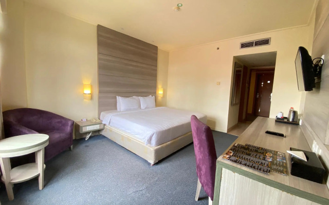 Horison Ultima Makassar