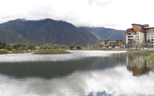 Grand House Tingyue Linzhi