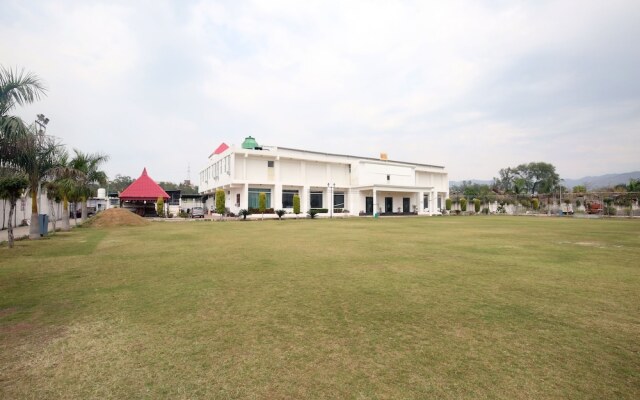 OYO 12766 Nimantran Resort