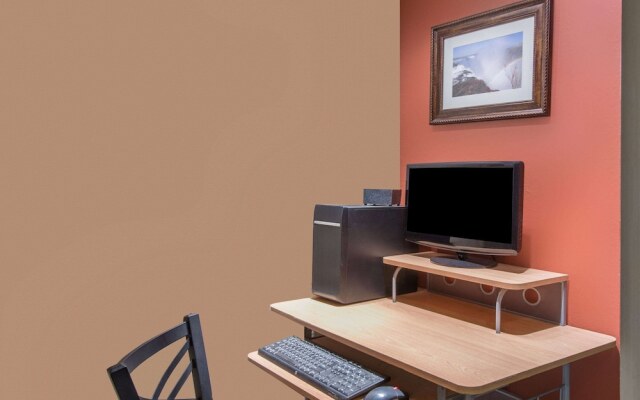 Super 8 Youngstown Austintown