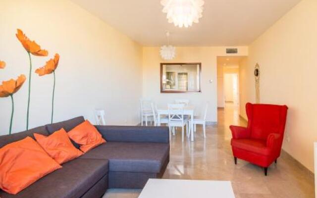 Duquesa Village Apartemento 2115