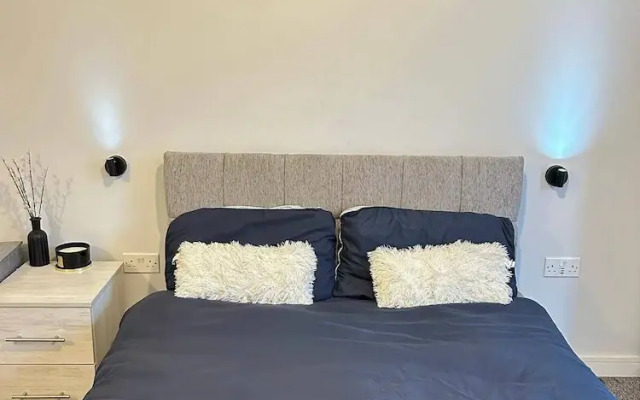 2br-sleeps4-citycentre-parking-rooftop