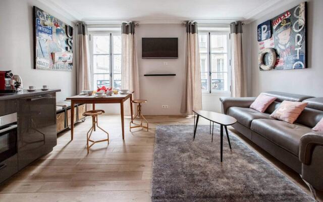 Spacious And Charming 6P Flat A Madeleine