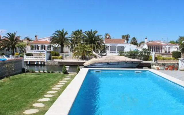 Villa on the Canal