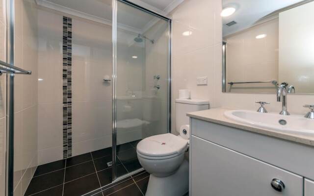 Bay Parklands, Unit 28, 2 Gowrie Avenue