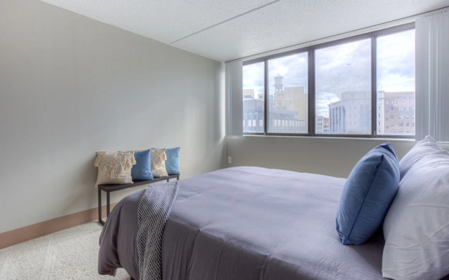 FRONTDESK 1431 Washington Blvd Apts Downtown Detroit