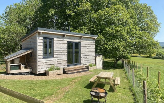 Red Oaks Shepherds hut