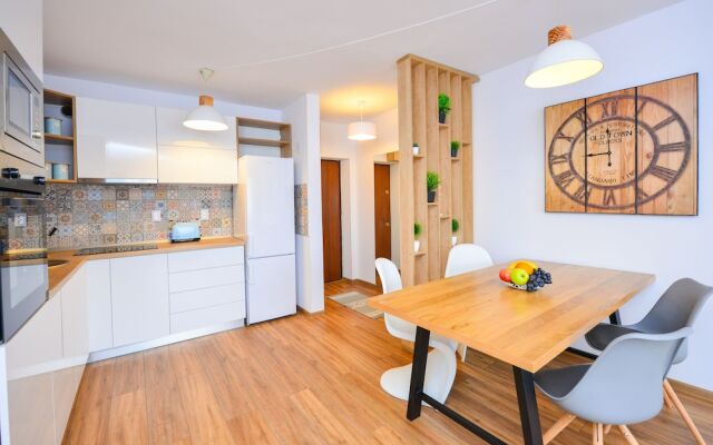 Sunshine Apartment - Cismigiu Gardens