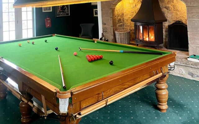 Exceptional Unique 5 Bedroom Manor House