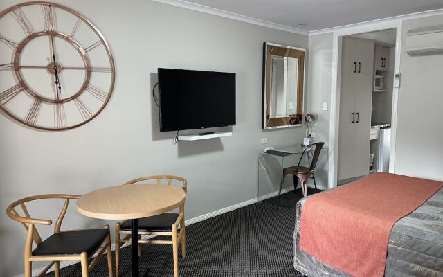 Cattlemans Country Motor Inn & Serviced Apartments