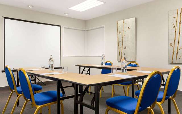 Ramada by Wyndham Madrid Tres Cantos