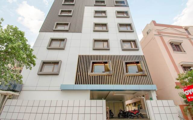 Capital O 23031 V Hotel