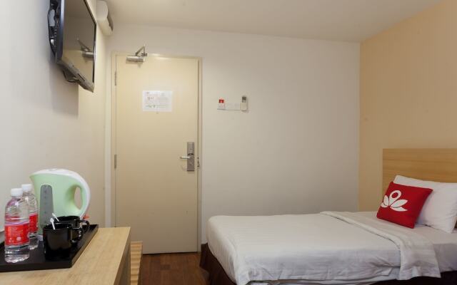 ZEN Rooms Opposite YMCA