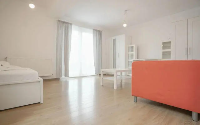 CN2i Luxury Accommodation Traian