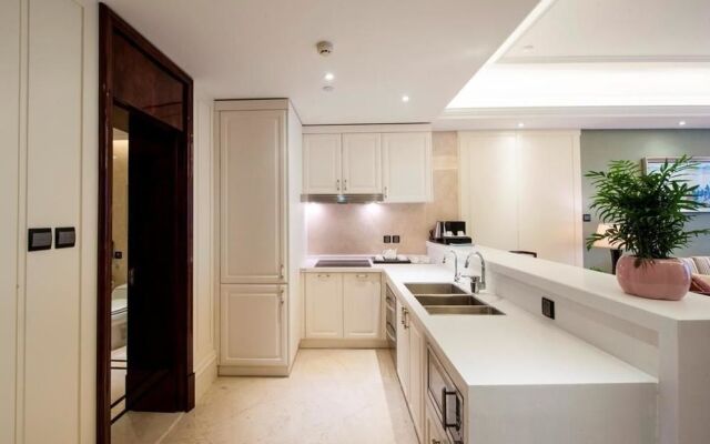 Zhongmao Haiyue Hotel