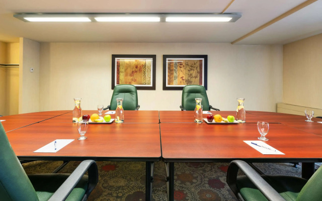 Allure Hotel & Conference Centre, Ascend Hotel Collection
