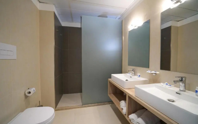 Eleamare Resort
