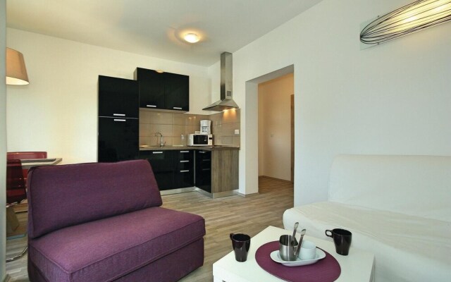 Beautiful Home in Umag With Wifi and 1 Bedrooms