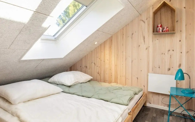 6 Person Holiday Home in Hals