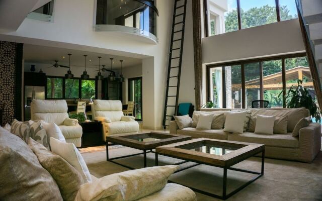 Uxmal 5 Bedroom Villa by RedAwning