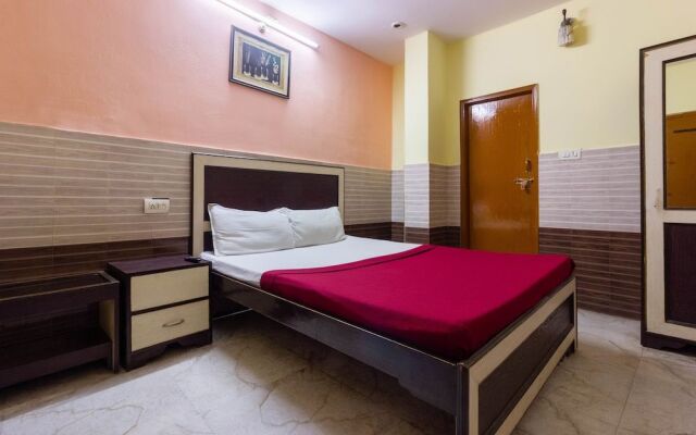 Spot On 46066 Hotel Azizia Residency