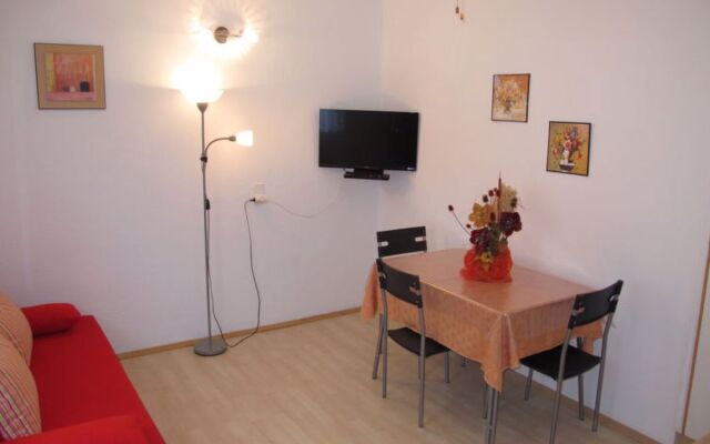 Five-Bedroom Holiday Home in Rovanjska