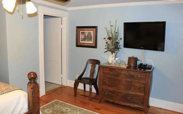 The Good House B&B