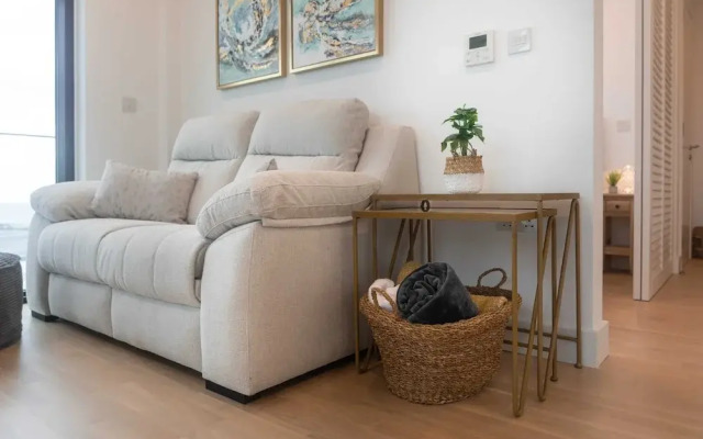 Forbes Suite1406-hosted by Sweetstay