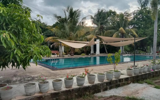 Riverside Hotel Colombo