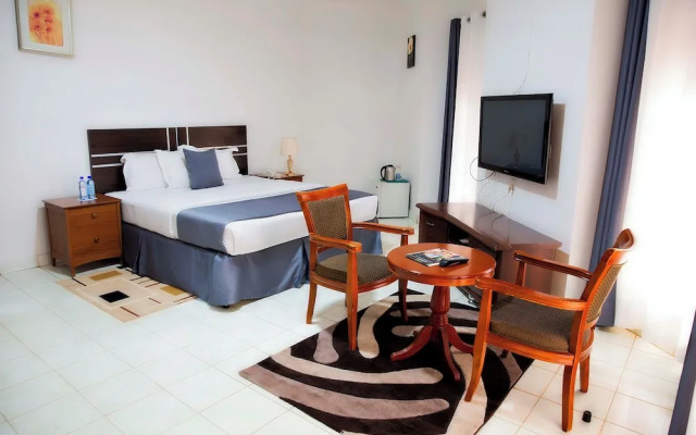 Romalo Hotel & Apartments