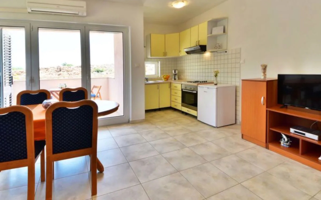 Apartment Golub Karlobag