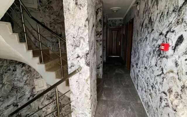 Ozgur Hotel